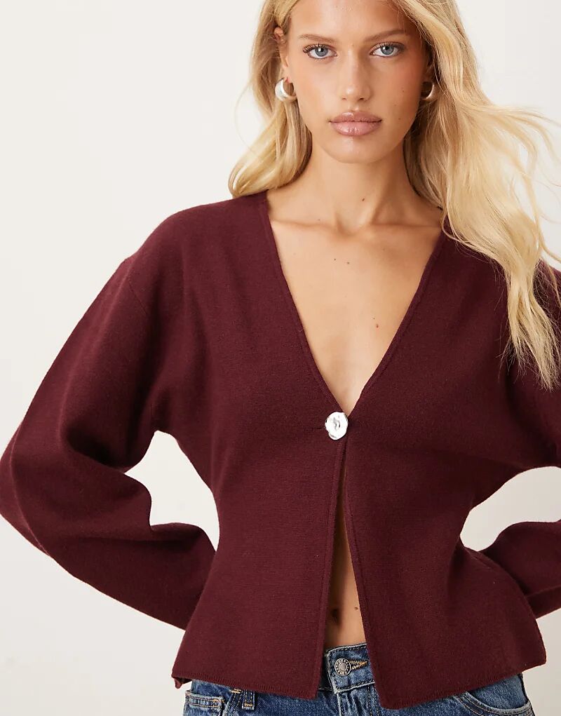 

Вязаный кардиган Gina Tricot Sculpt Shaped в бордовом цвете