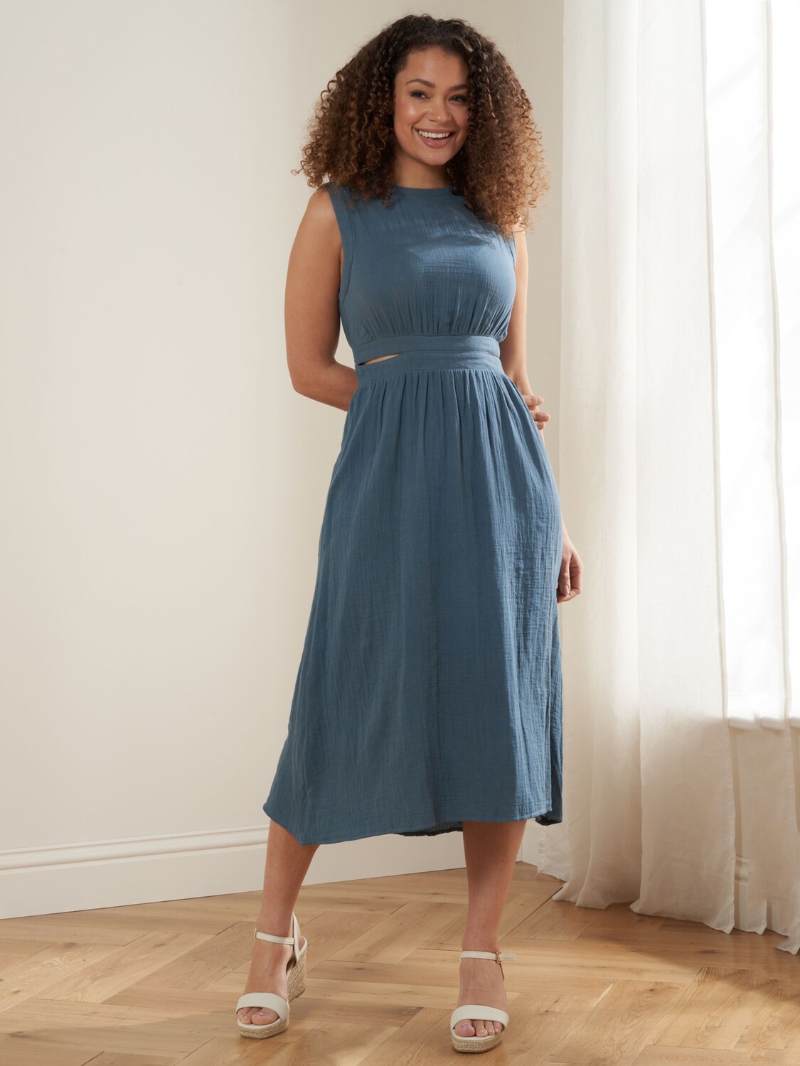 

Платье миди из марлевой ткани Truly Cotton, синее