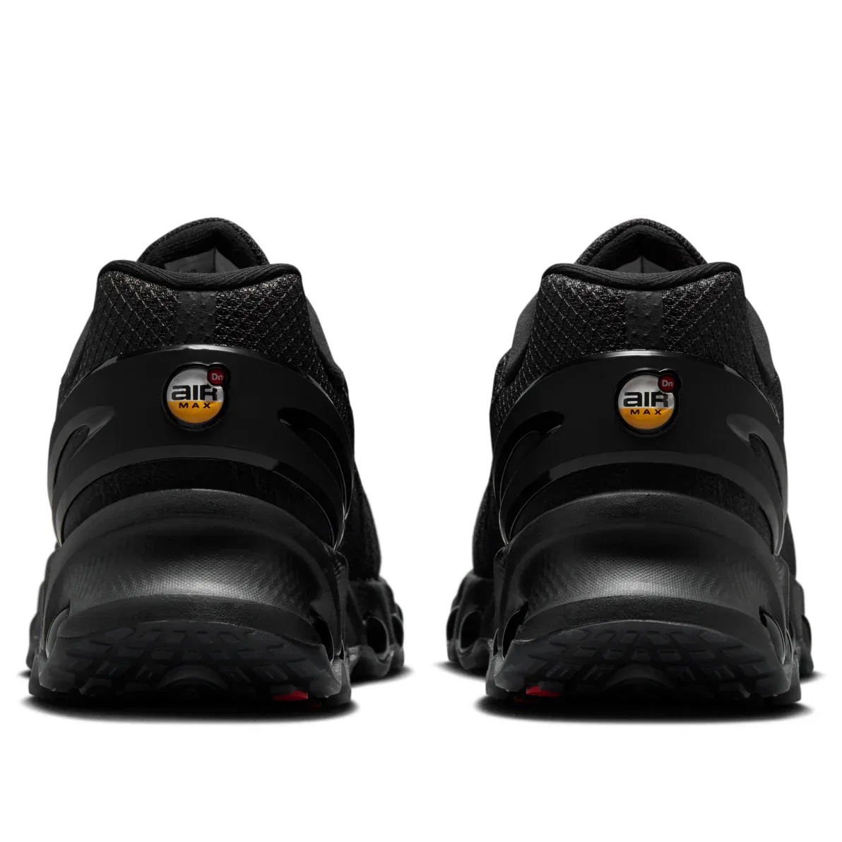 Кроссовки Nike Air Max Dn8 'Black' IO7846-001, черный — фото 4