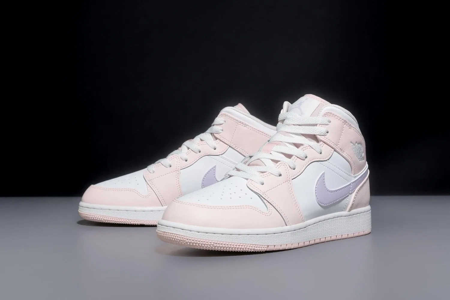 Детские кроссовки Nike Air Jordan 1 Mid, Pink Wash/White/Violet Frost — фото 4