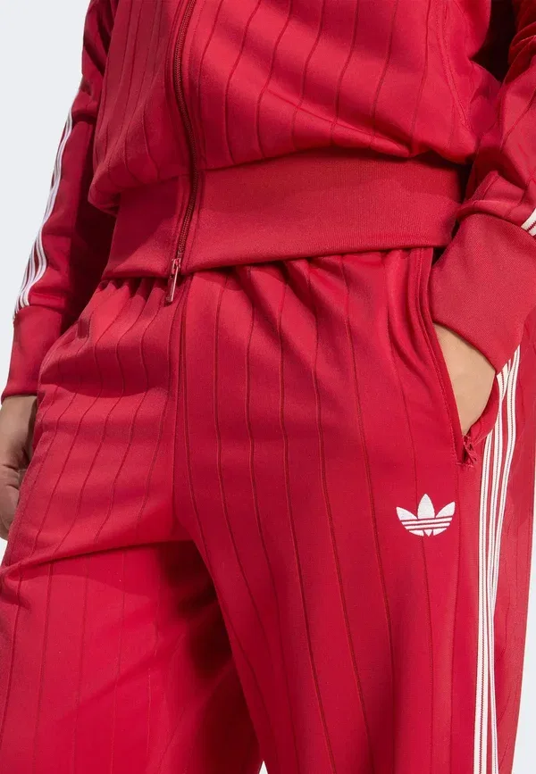 Спортивные штаны Firebird drop needle track pants, Adidas Originals, командный красный — фото 3