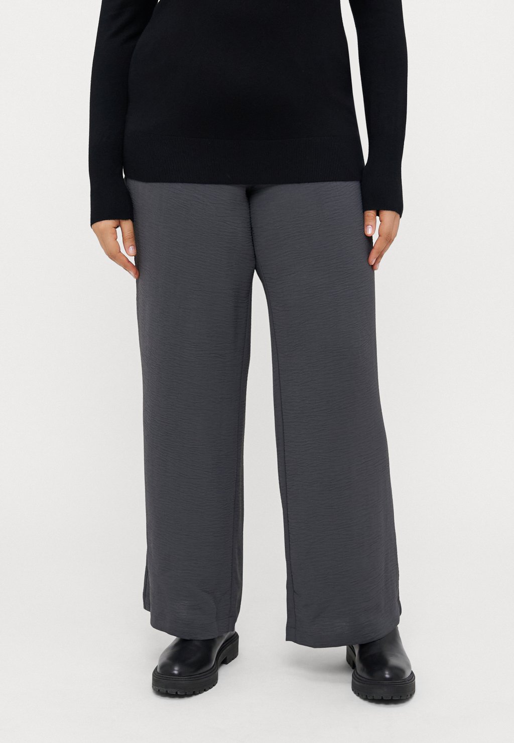 

Брюки VMALVA WIDE Vero Moda Curve, серый