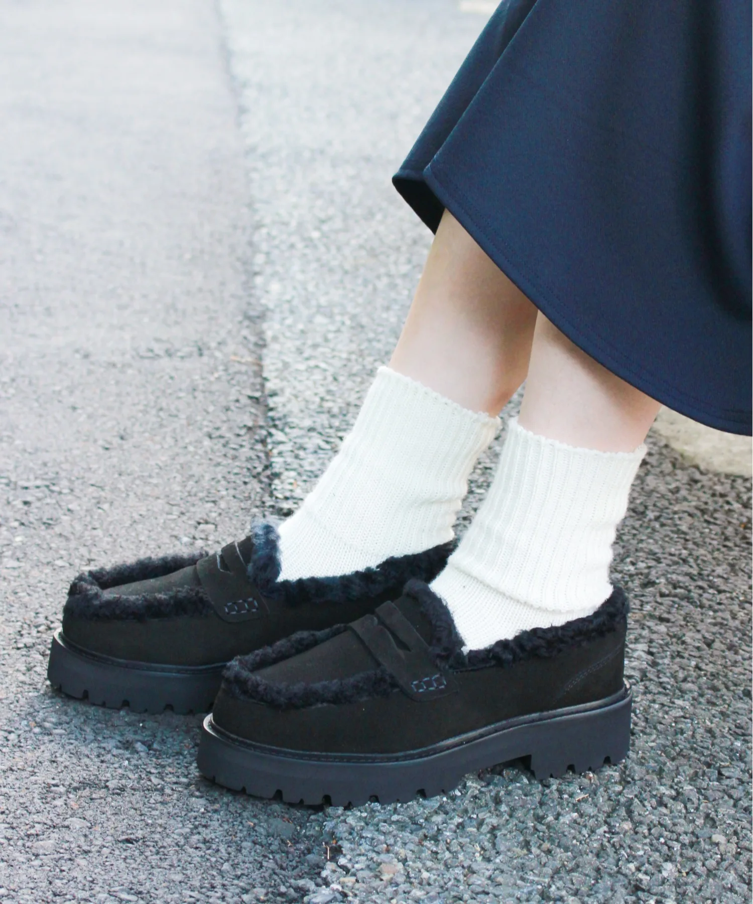 Мужские/женские лоферы из мутона CAMINANDO MOUTON PENNY LOAFERS чёрные — фото 2