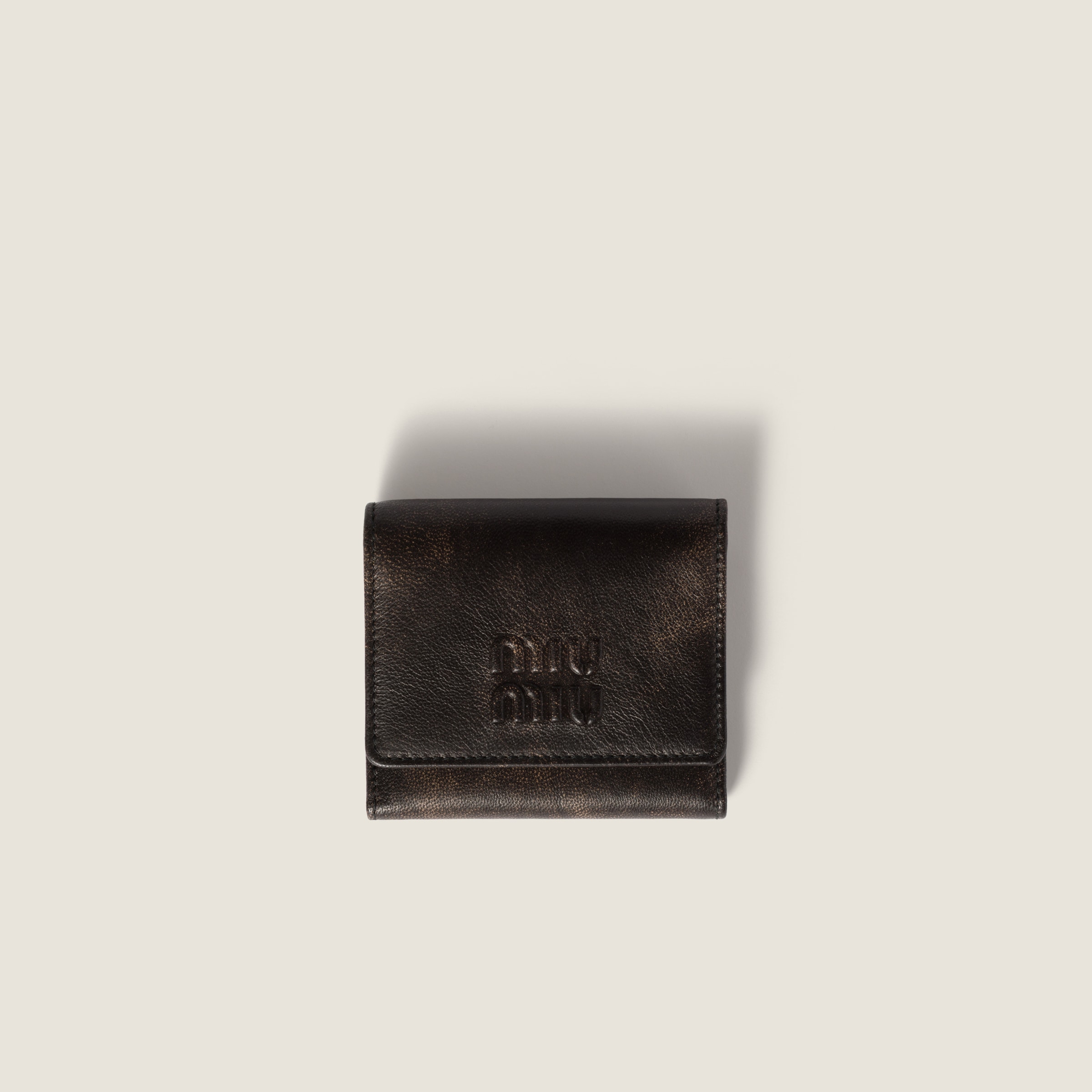 

Маленький кошелек из наппы MIU MIU, кофе