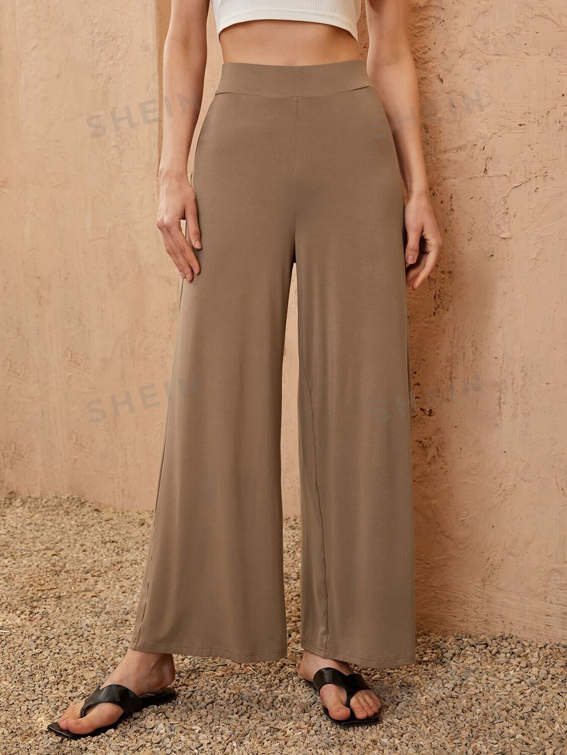 

Essnce Однотонные широкие брюки Shein, песочный