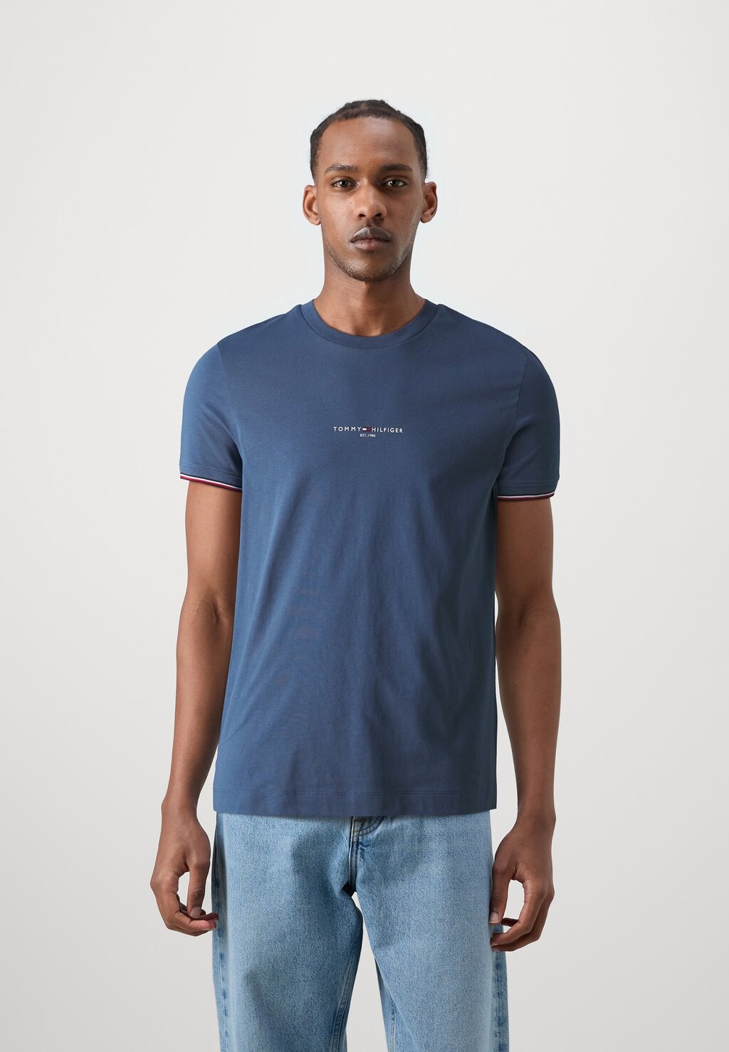 

Футболка с принтом Logo Tipped Tee Tommy Hilfiger, синий