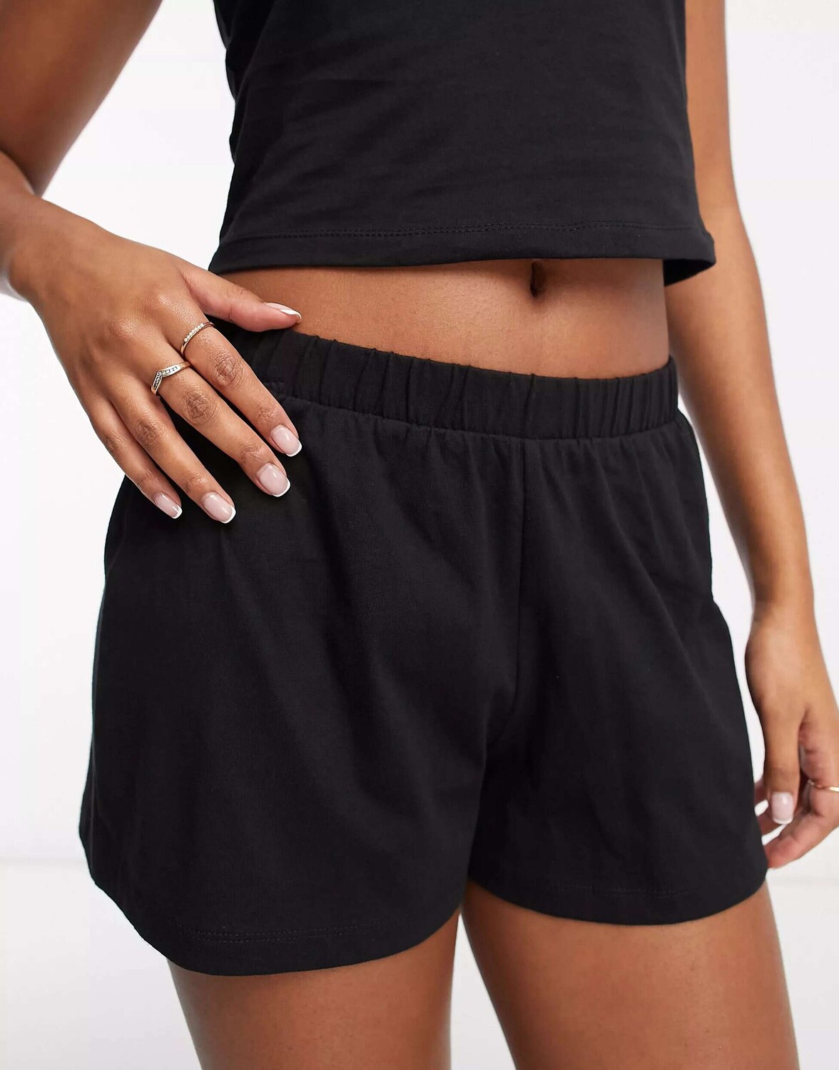 

Черные хлопковые пижамные шорты ASOS mix & match