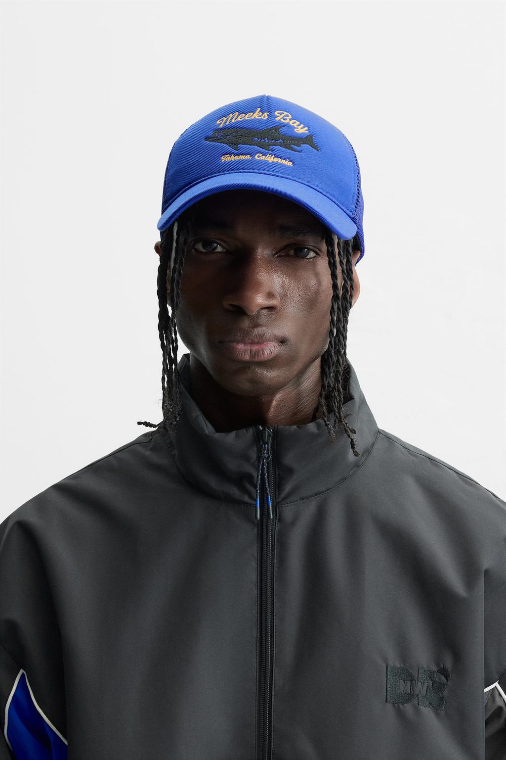 

Шапочка с контрастной вышивкой ZARA, синий
