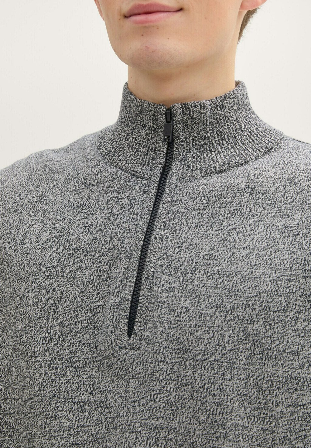 

Джемпер TOM TAILOR DENIM, серый