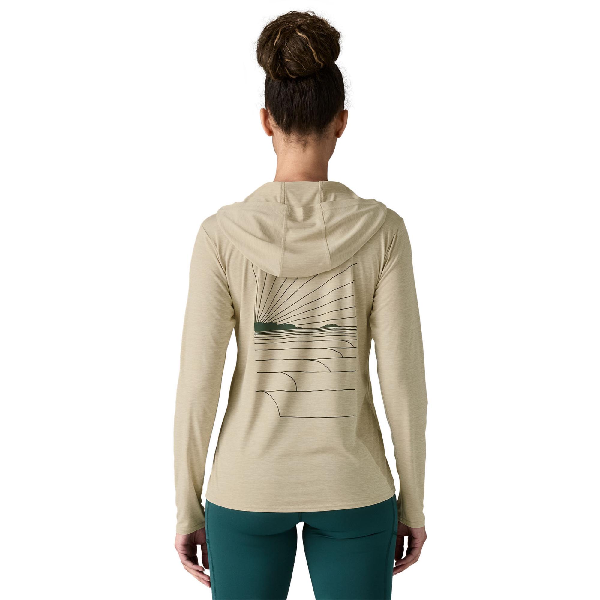 

Женская толстовка Capilene Cool Daily с графическим принтом Patagonia, Waves Rolling/Pumice X-Dye