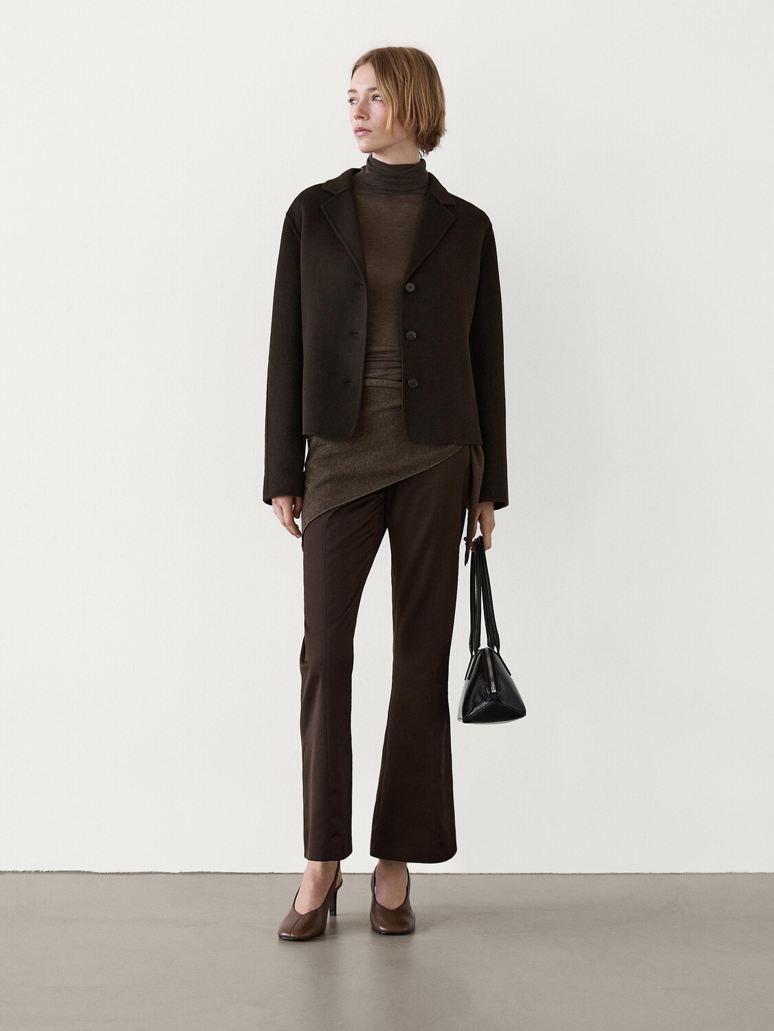 

Короткая куртка из смесовой шерсти Massimo Dutti, коричневый