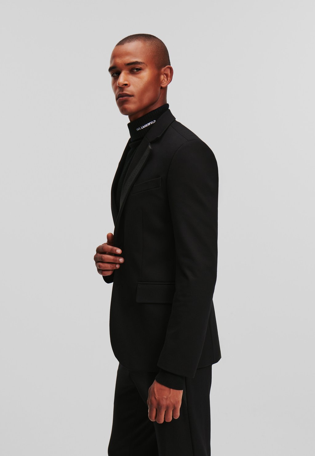 

Пиджак CLASSIC FIT PUNTO KARL LAGERFELD, черный