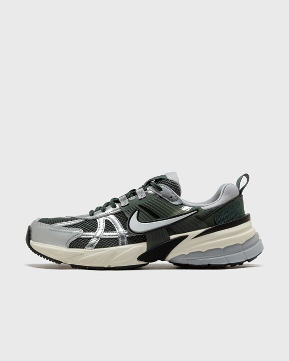 

Кроссовки Nike V2K Run, цвет vintage green/vintage green