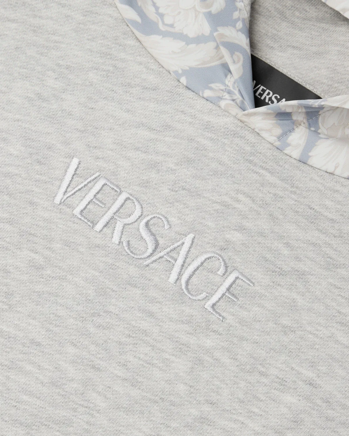 Детское худи из хлопкового трикотажа с принтом VERSACE, серый — фото 4