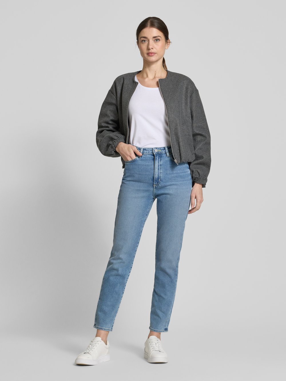 

Джинсы облегающего кроя с нашивкой-лейблом, модель «LEJAANI» Armedangels