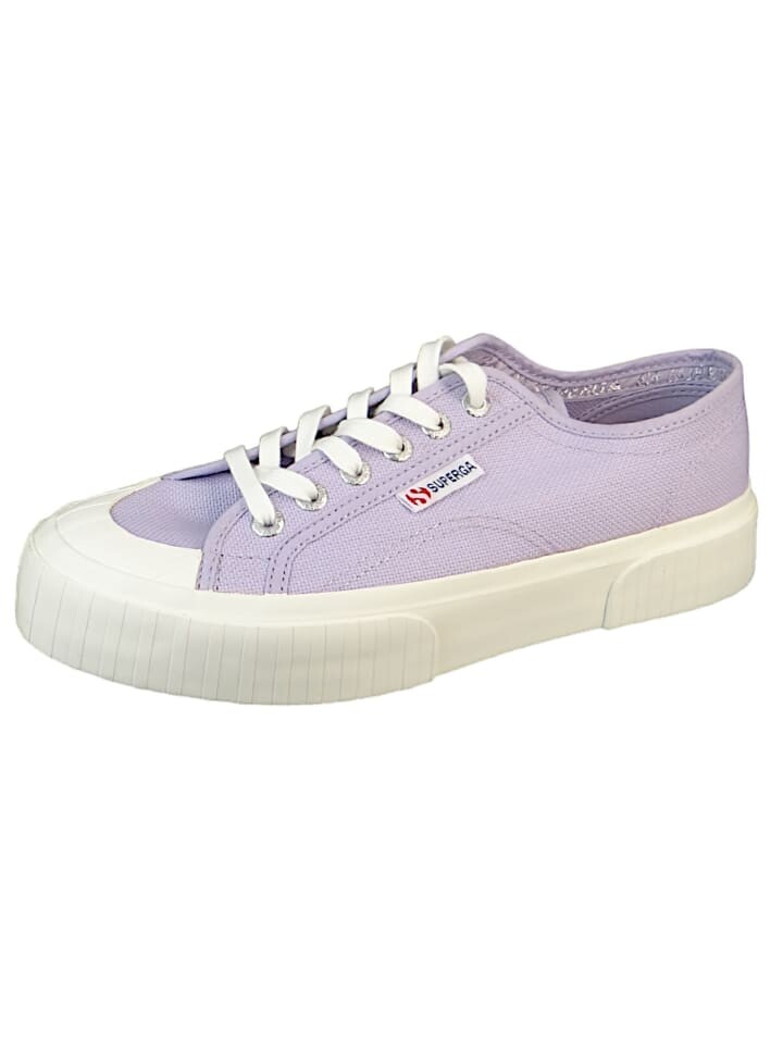 

Кроссовки на шнуровке Superga