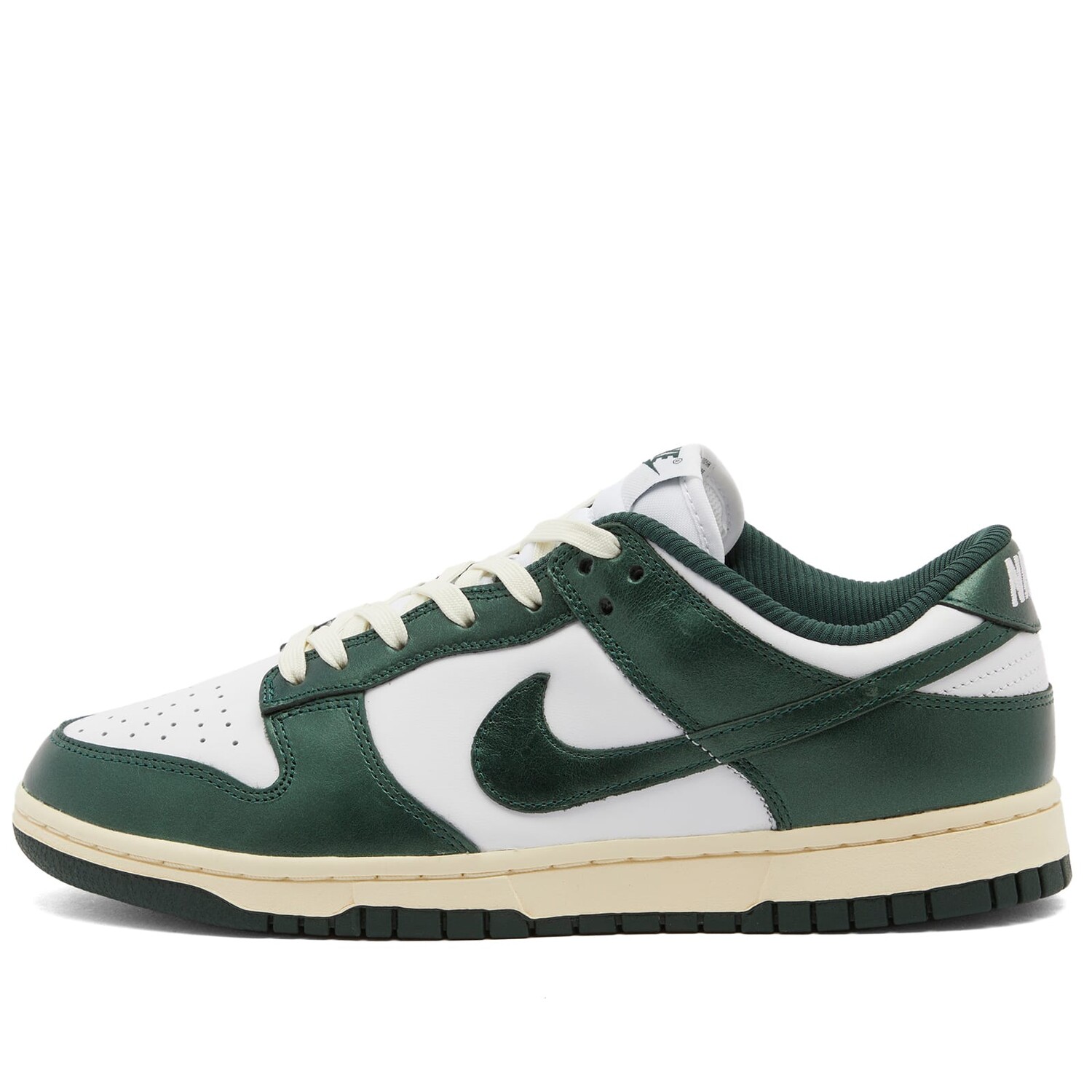 

Кроссовки Nike W Dunk Low W, цвет White, Pro Green & Coconut Milk
