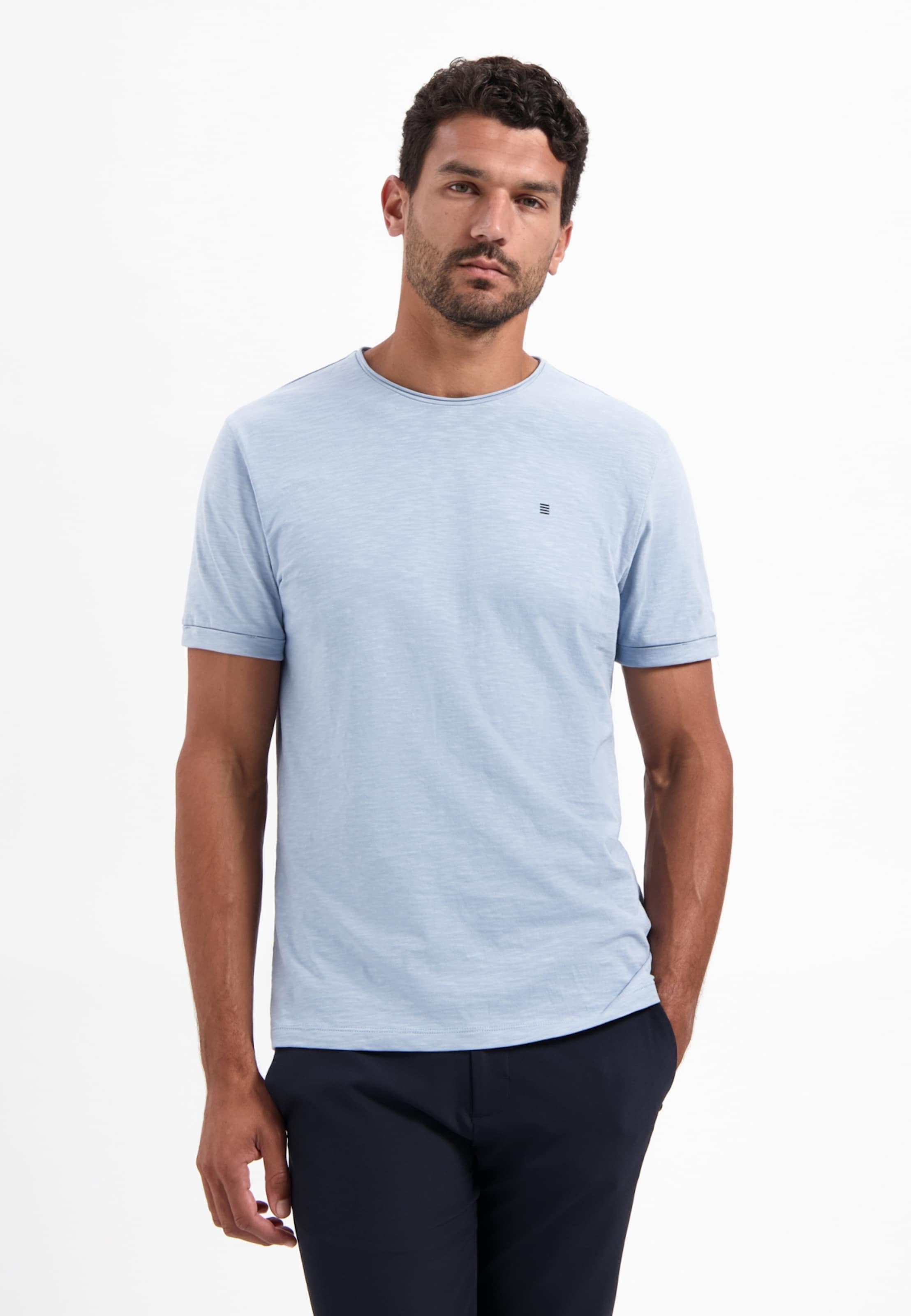 

No Excess Футболка в светло-голубом цвете