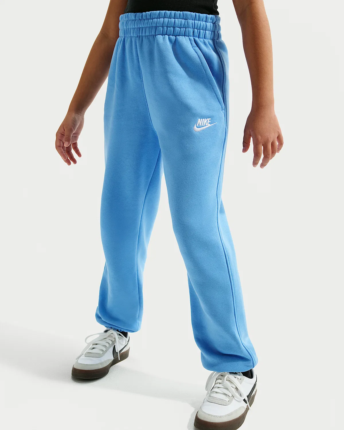 Детские свободные штаны Nike Sportswear Club Fleece, University Blue/University Blue/White — фото 2
