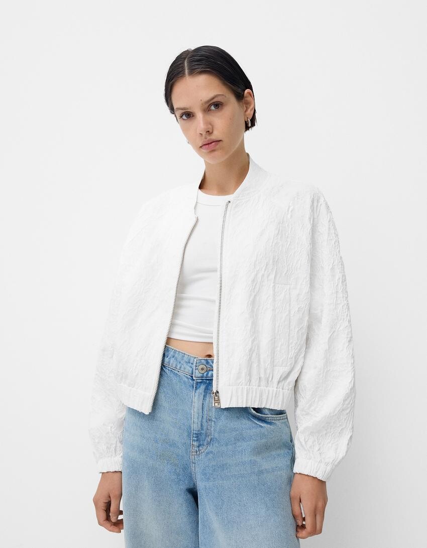 

Легкая фактурная куртка Bershka, белый