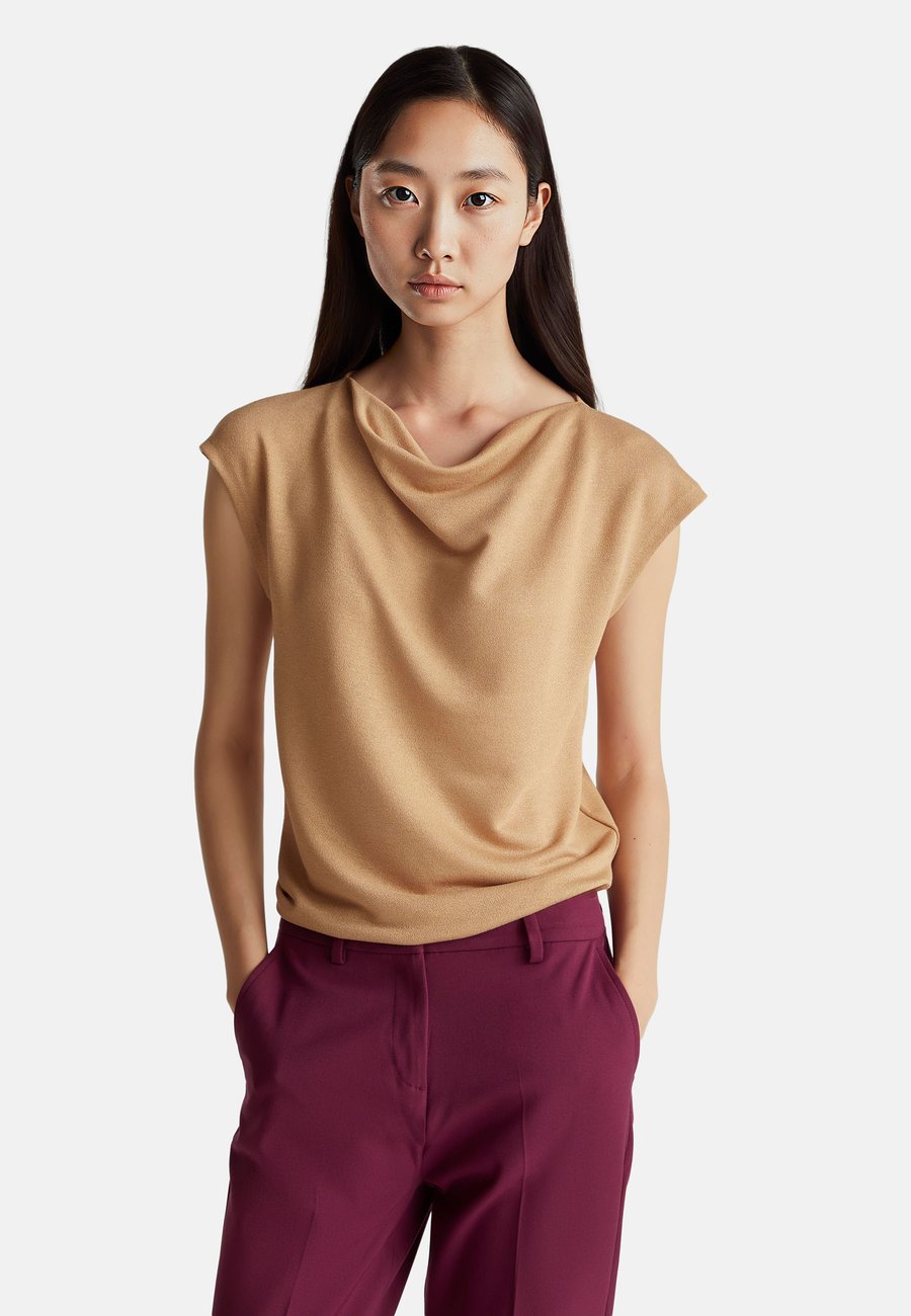 

Футболка United Colors of Benetton Basic T-shirt, Beige