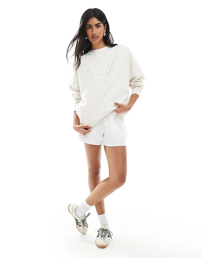 Толстовка Superdry Athletic essentials с тональной аппликацией цвета «пустынная кость» с оттенком белого — фото 2