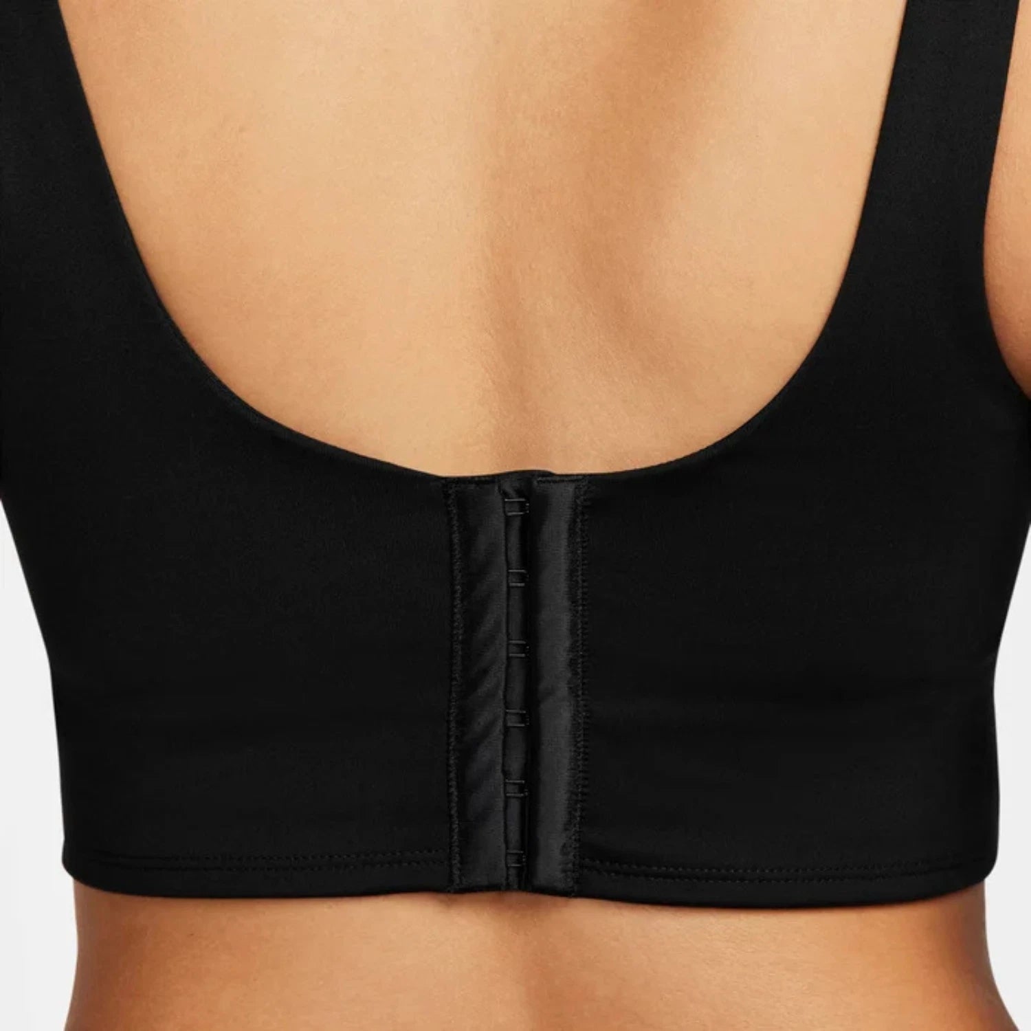 Спортивный бюстгальтер Nike Sportswear женский, черный, с мягкой обивкой, с легкой поддержкой, для активного образа жизни JAX115 Nike, черный — фото 4
