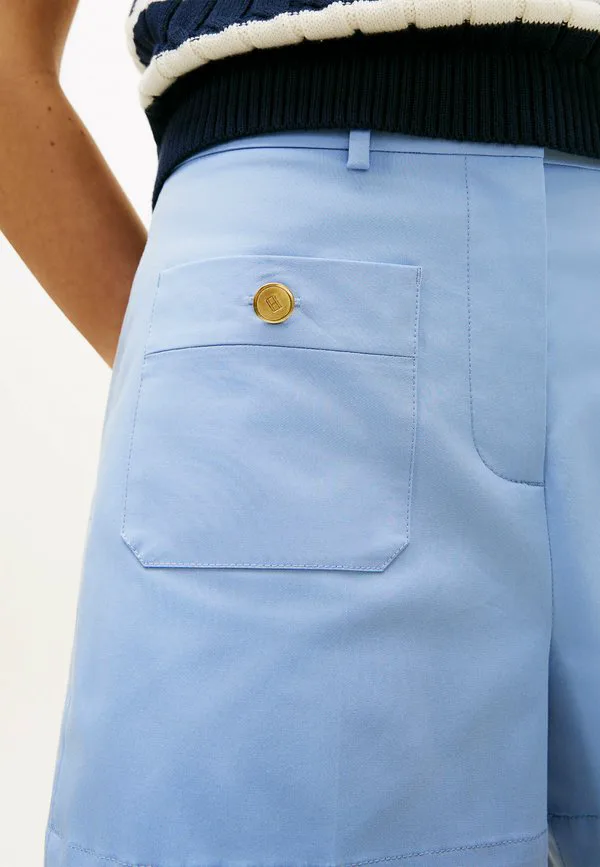 Шорты с золотистыми пуговицами и тисненым гербом. Tommy Hilfiger, Cloudy Blue — фото 4