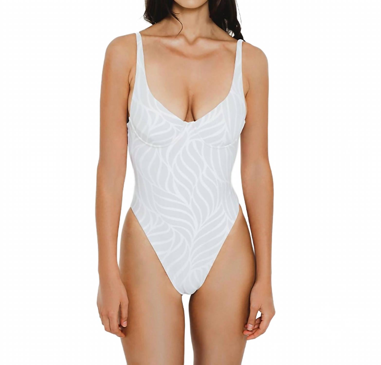 

Калико односоставный купальник с принтом и поддержкой на косточках в белом цвете Gigizara