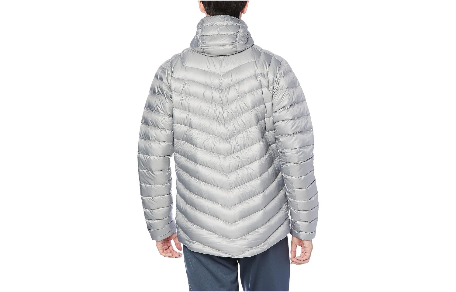 

Широкий пуховик мужской Mammut, цвет Granite color