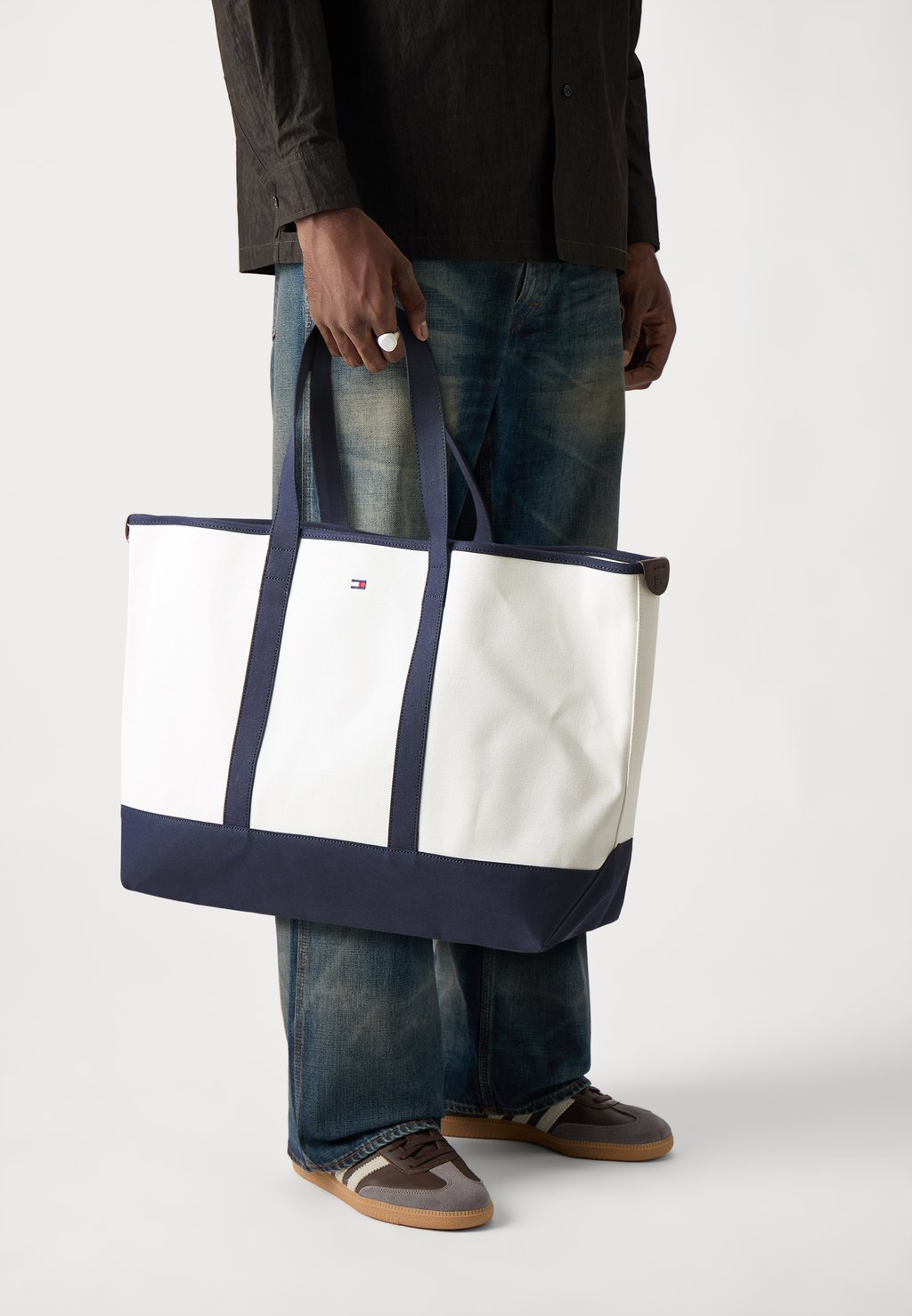 

Сумка-тоут SUMMER TOTE Tommy Hilfiger, белый