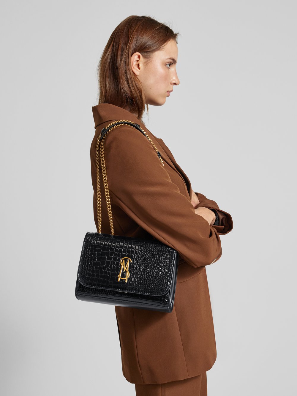 

Сумка через плечо с этикеткой Steve Madden, черный