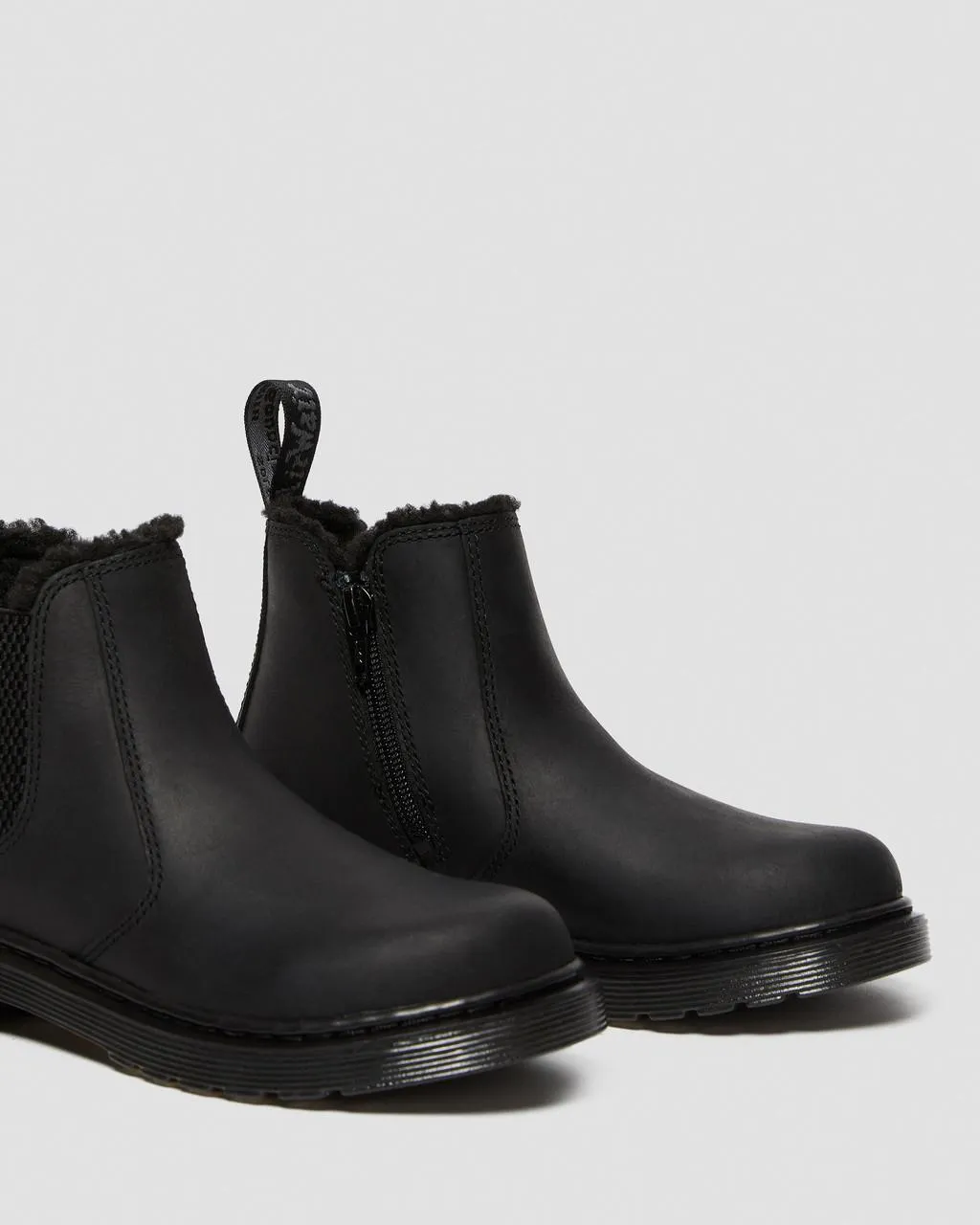 Ботинки челси Dr. Martens Junior 2976 Leonore, водоотталкивающие, с искусственным мехом, Black — фото 4