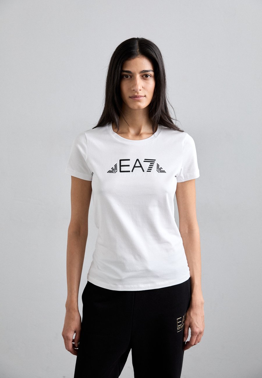

Футболка EA7 Emporio Armani Print T-shirt, Brilliant White/White