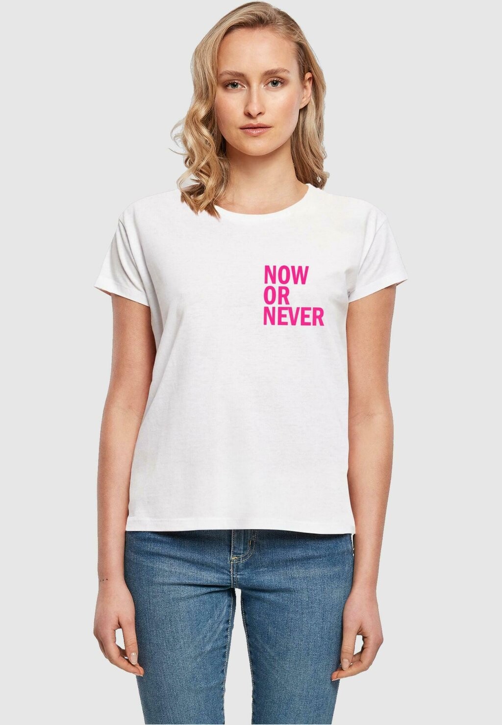 

Футболка с принтом NOW OR NEVER BOX TEE Merchcode, цвет white