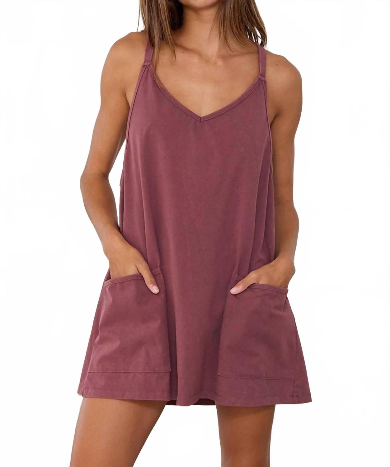 

BUCKETLIST Слабое спортивное мини-платье со встроенной подкладкой-комбинезоном, цвет сливовый