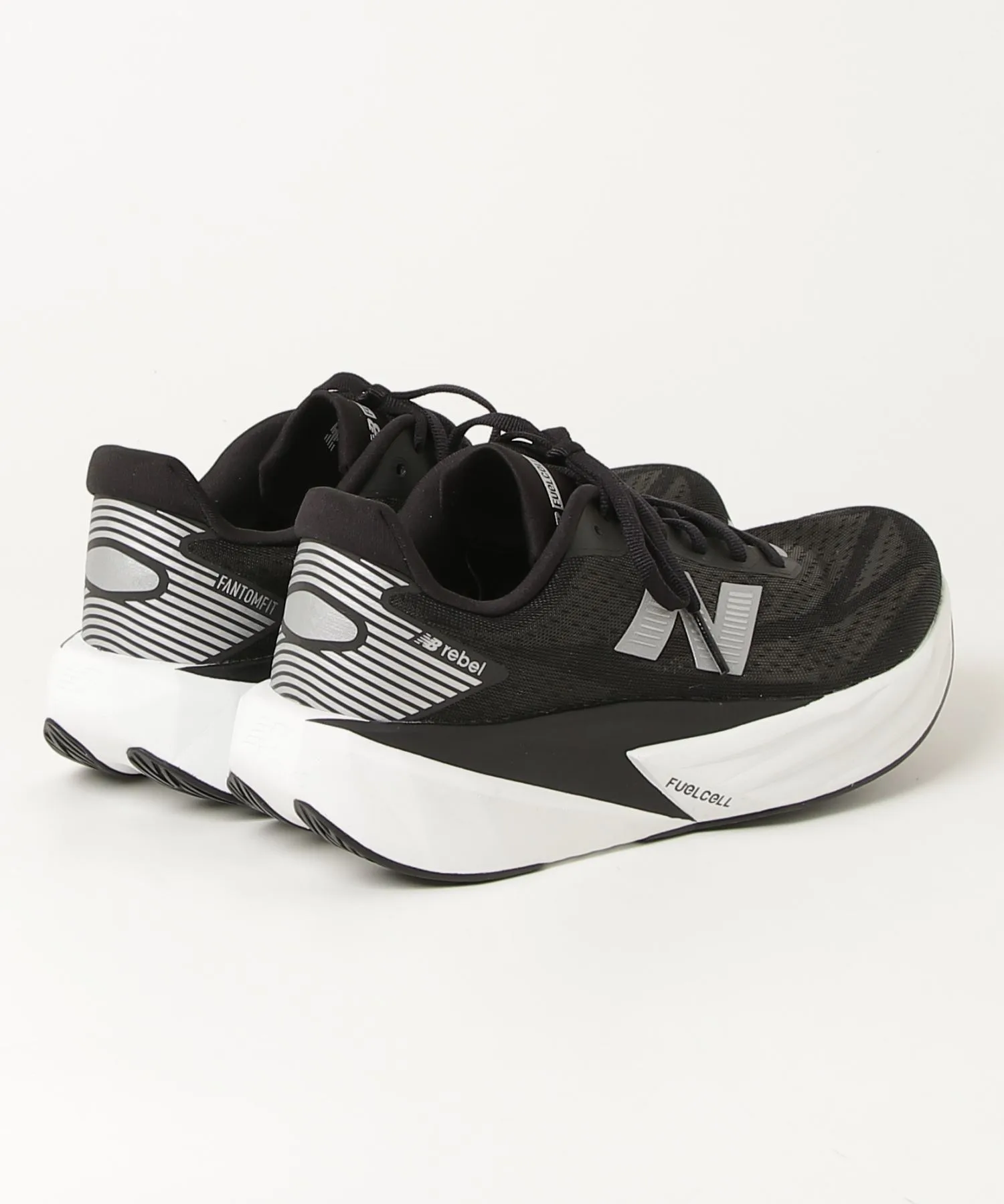 Мужские кроссовки для бега FuelCell Rebel v5 New Balance чёрные — фото 3