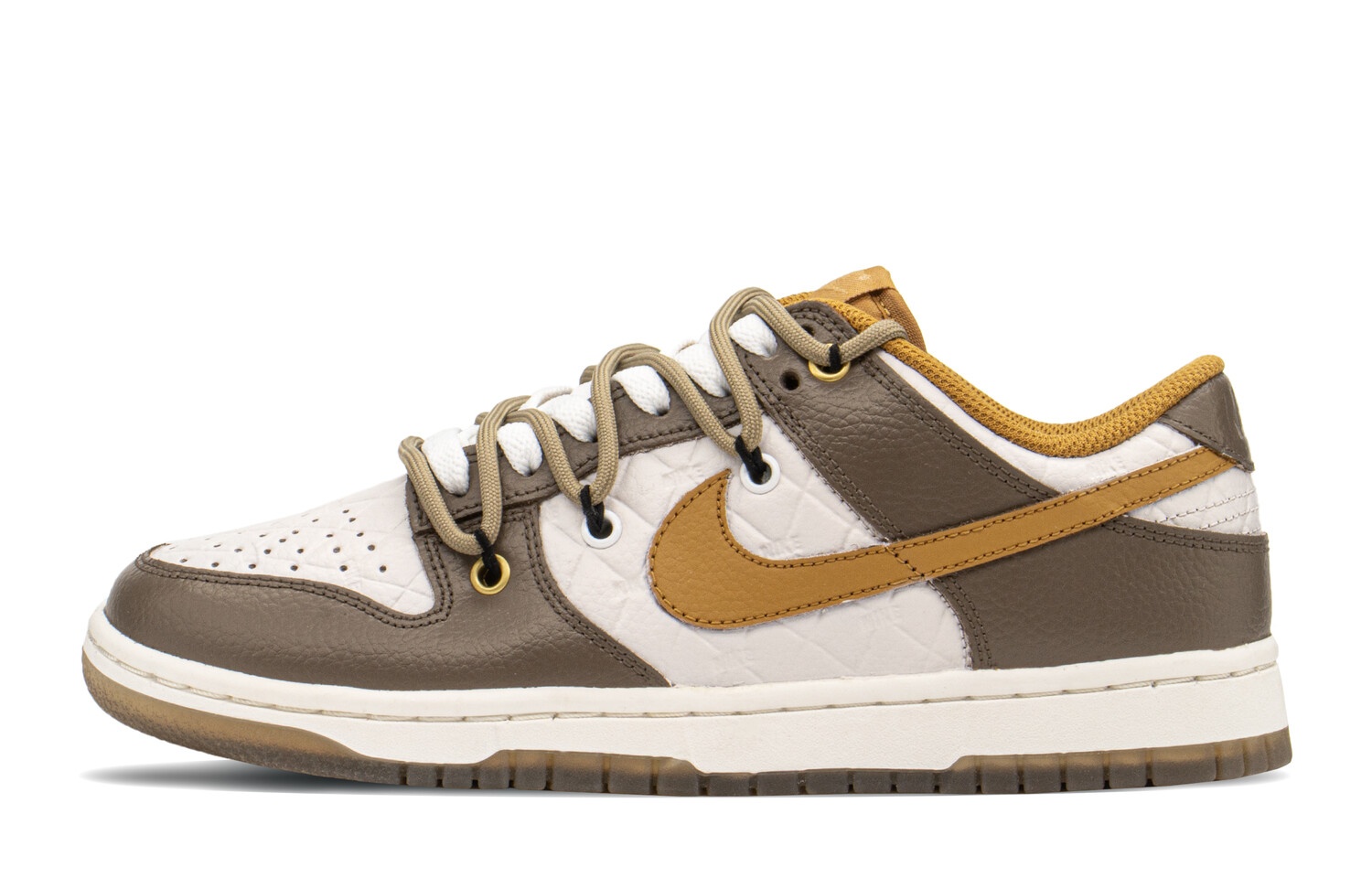 

Кроссовки Nike Women's Dunk Low 'Quilted Wheat'