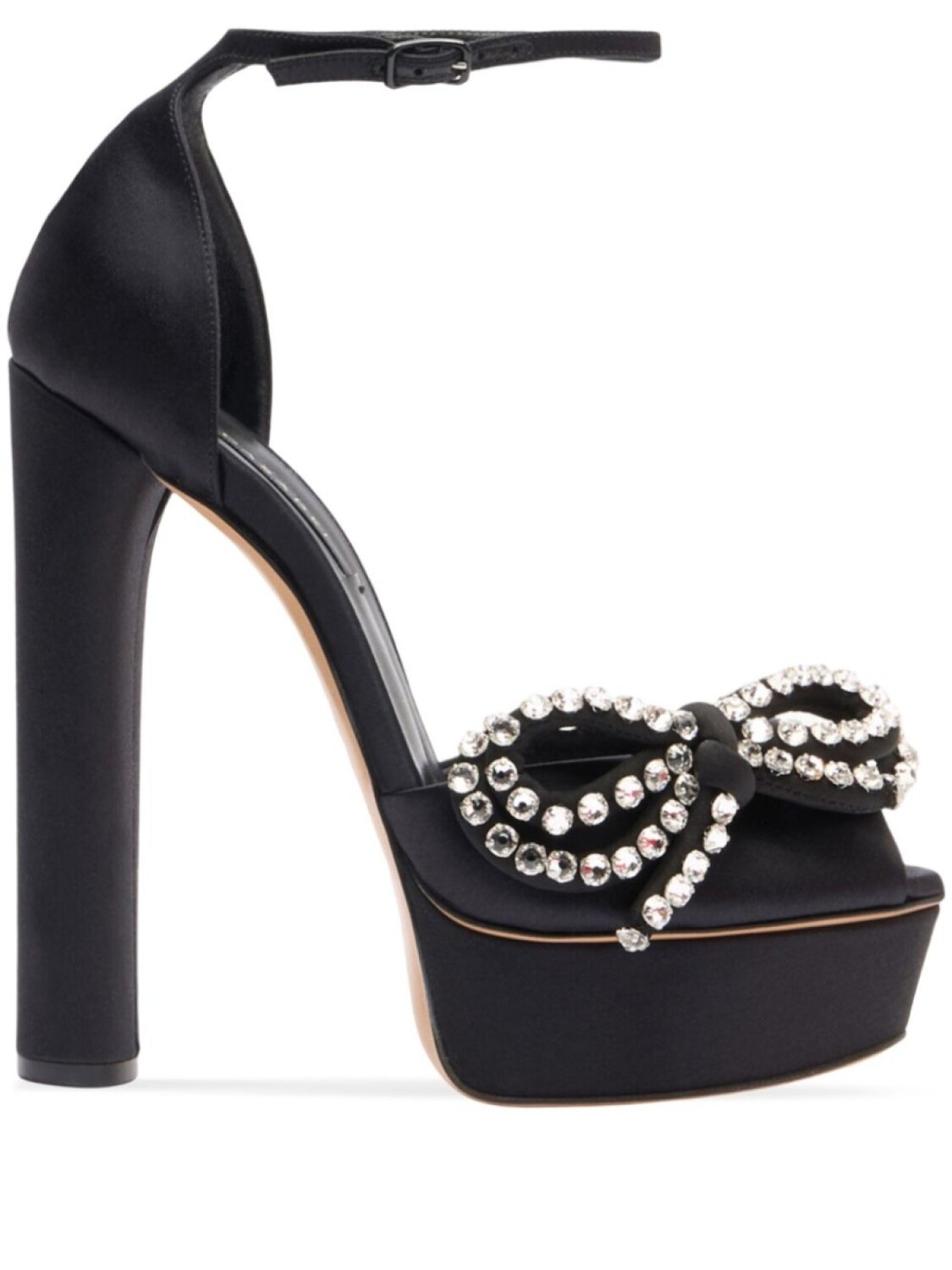 

Сандалии Judith 140 мм Casadei, черный