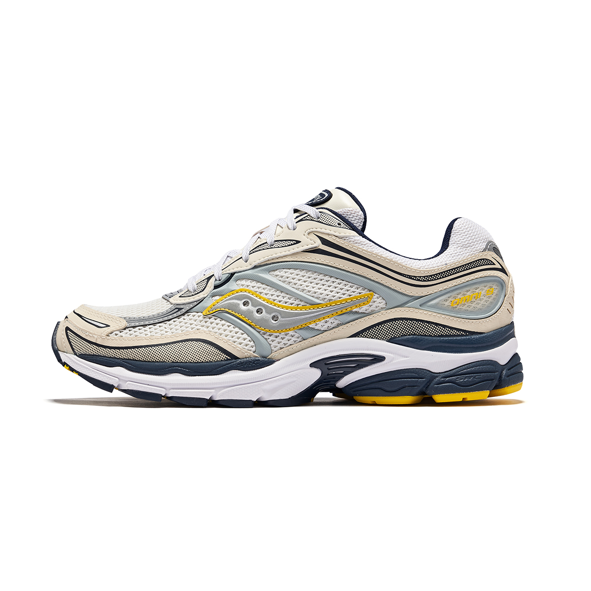 

ProGrid Omni 9 Fabricated Future Pack Белый Желтый Saucony, Белый Светло-Серый