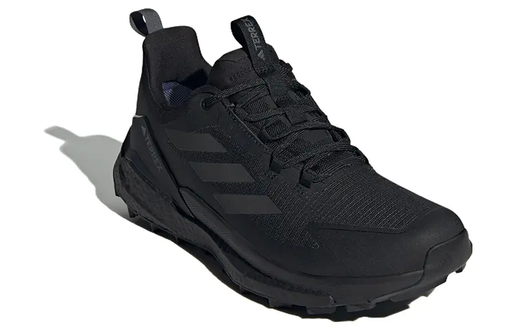 Кроссовки Terrex Free Hiker 2.0 Low GORE-TEX 'Black Grey', черный — фото 2