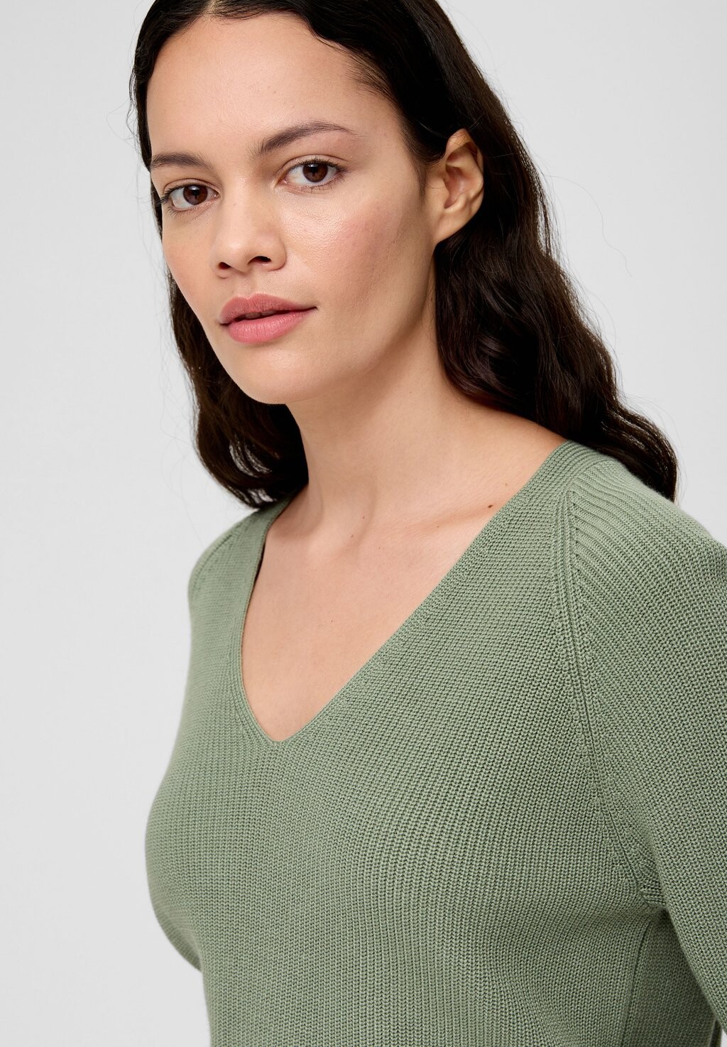 

Джемпер MANCHES RAGLAN s.Oliver, зеленый
