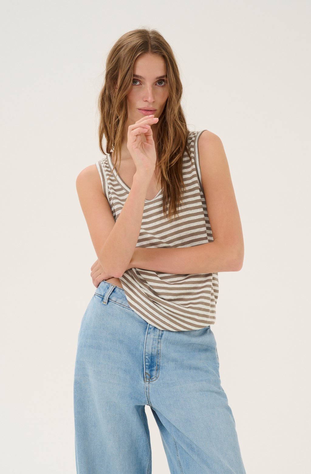

Топ LISA STRIPED My Essential Wardrobe, коричневый
