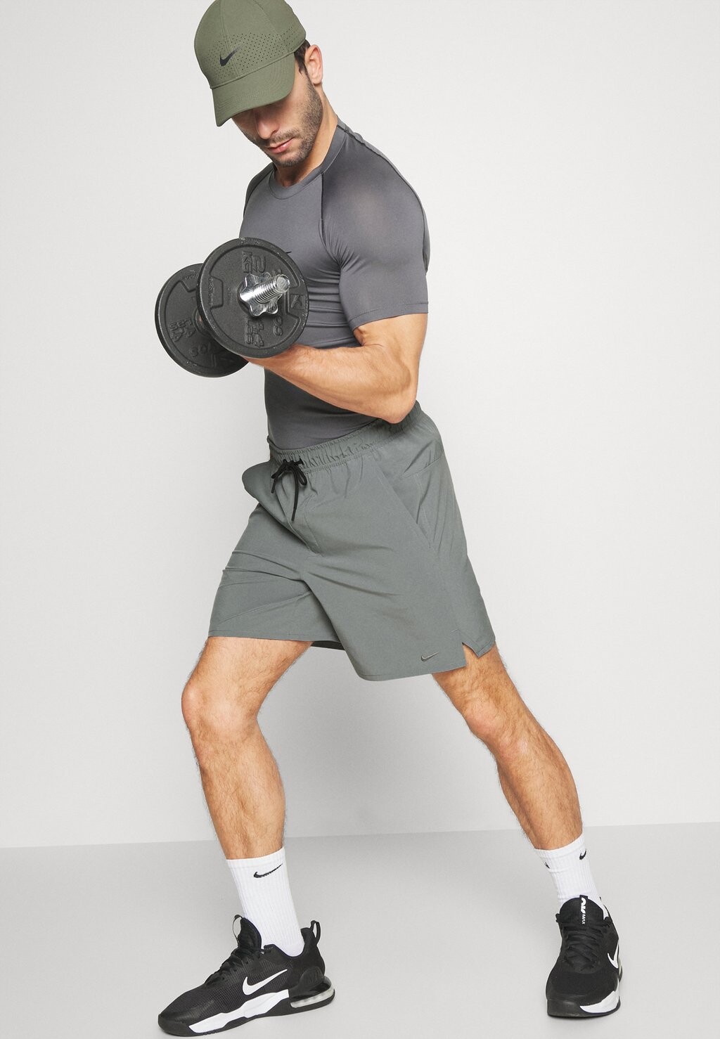 Спортивные шорты UNLIMITED Nike, дымчато-серый/черный — фото 4