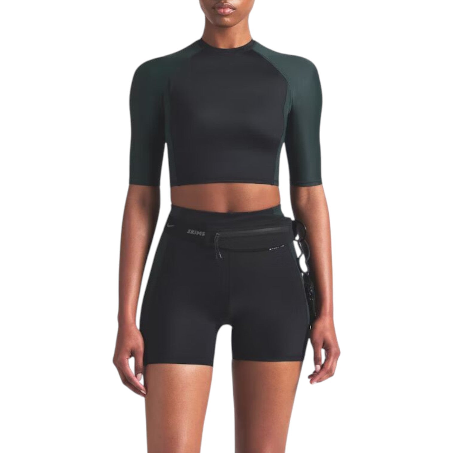 (Женский) Укороченный топ Nike x SKIMS Shine с утеплителем и рукавами до локтя, цвет «Обсидиан темно-бирюзовый» — фото 2