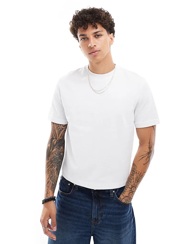 

Укороченная футболка с закатанными рукавами белого цвета ASOS DESIGN