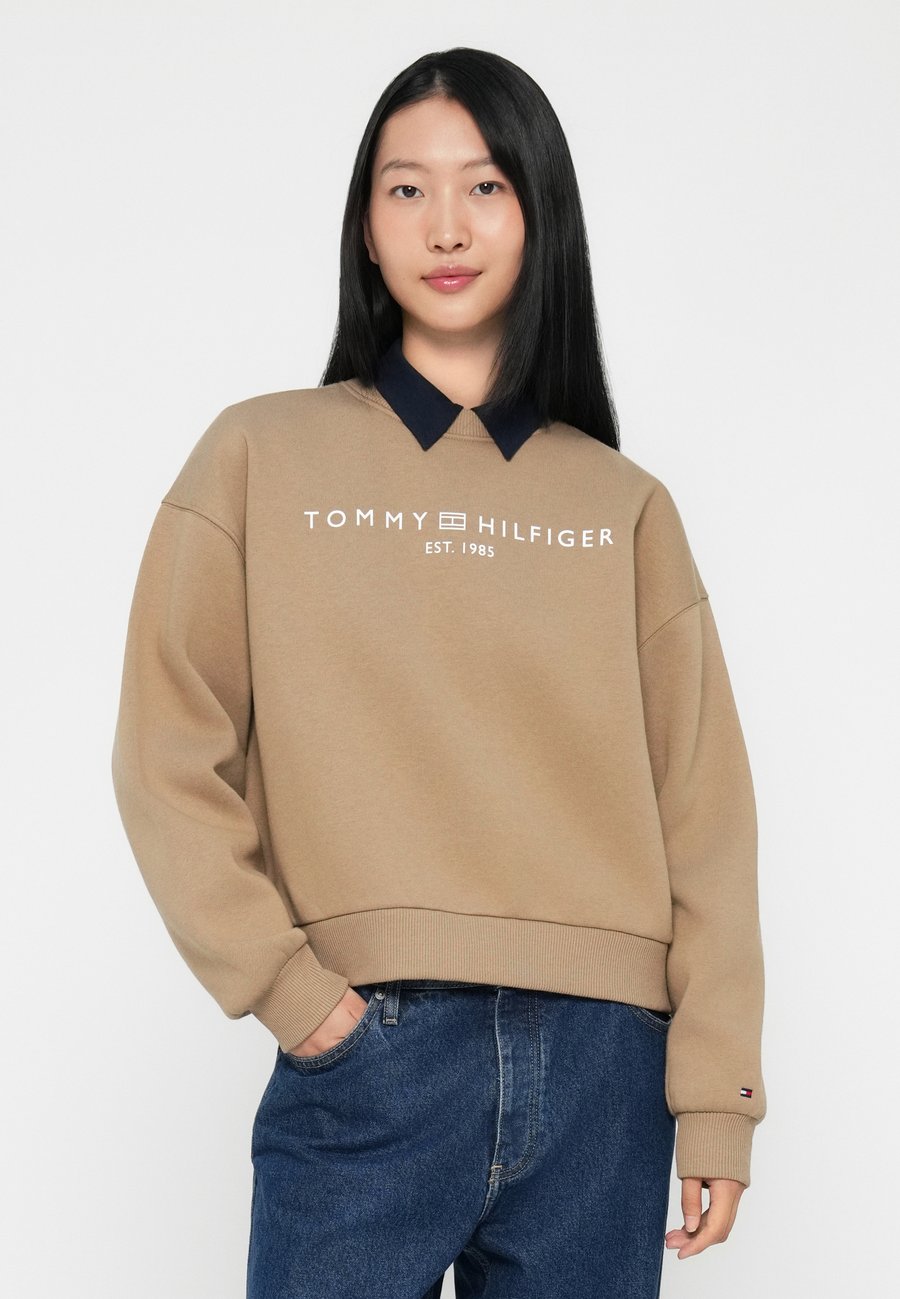 Толстовка Tommy Hilfiger LOGO, Driftwood Taupe/Taupe — фото 4
