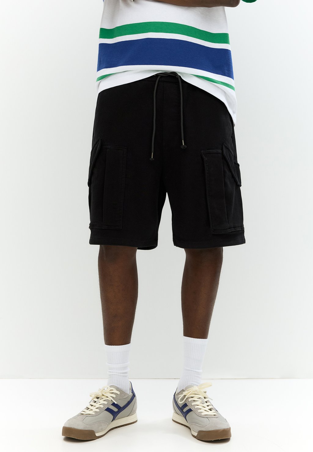 

Шорты COMFORT BERMUDA PULL&BEAR, черный