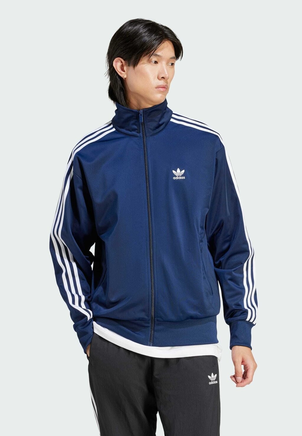 

Куртка межсезонная Fbird adidas Originals, цвет night indigo