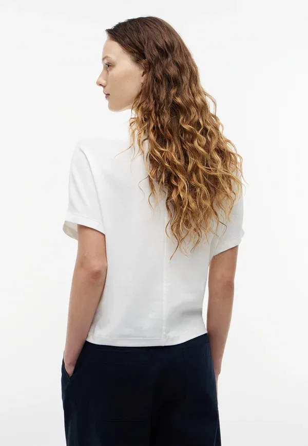 Футболка Tommy Hilfiger Cody batwing tee basic, цвет экрю — фото 3